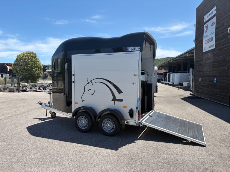 remorque van pour chevaux 2 places cheval liberte gold origins origine lussan avignon montpellier alès uzès bagnols