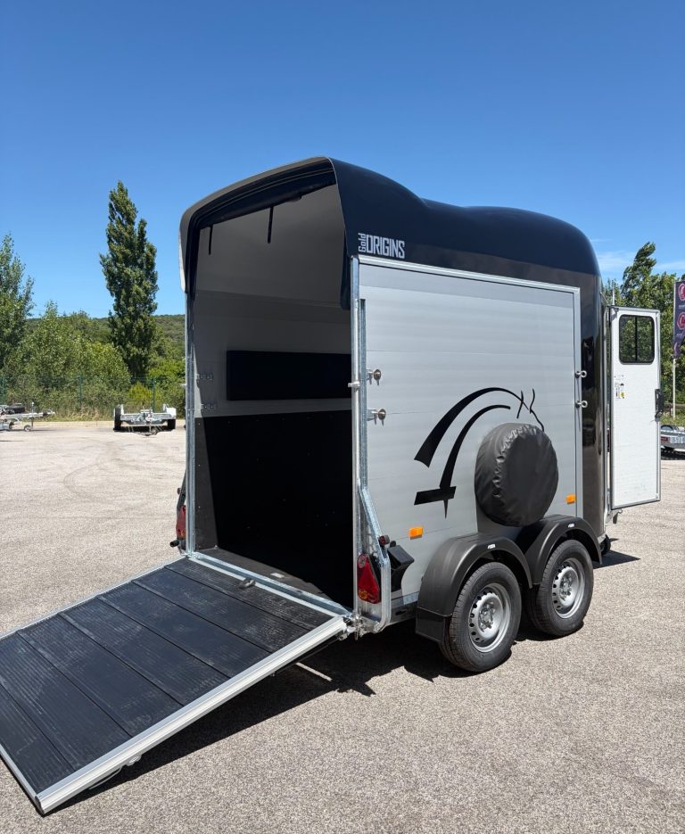 remorque van pour chevaux 2 places cheval liberte gold origins origine lussan avignon montpellier alès uzès bagnols remorque van pour chevaux 2 places cheval liberte gold origins origine lussan avignon montpellier alès uzès bagnols