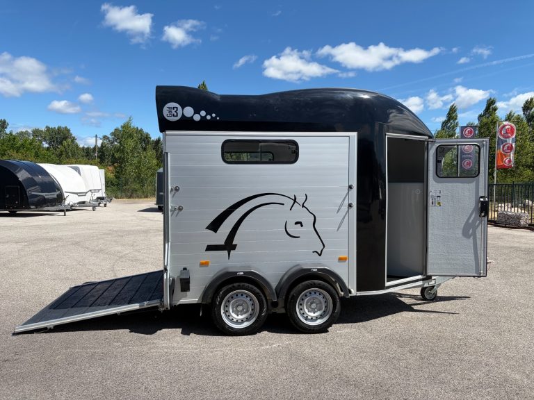 remorque van pour chevaux 2 places cheval liberte gold 3 d'occasion pas cher