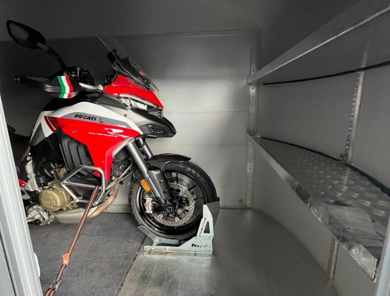 Remorque fourgon Debon accessoires uzès alès bagnol lussan