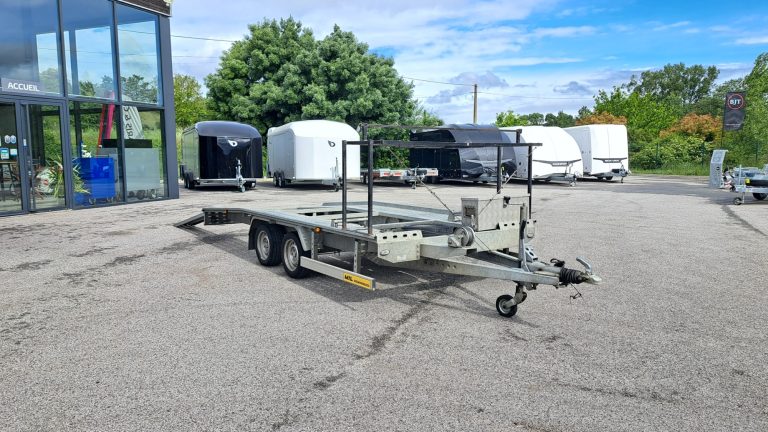 Remorque porte voiture d'occasion Niewiadow Jupiter 4,5m x 2m 2700 kg lussan montpellier uzès montpellier avignon montélimar