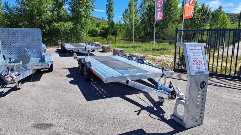 Remorque porte voiture a transporter brian james trailers 2700 kg 4m x 1,9m lussan alès bagnols avignon montpellier