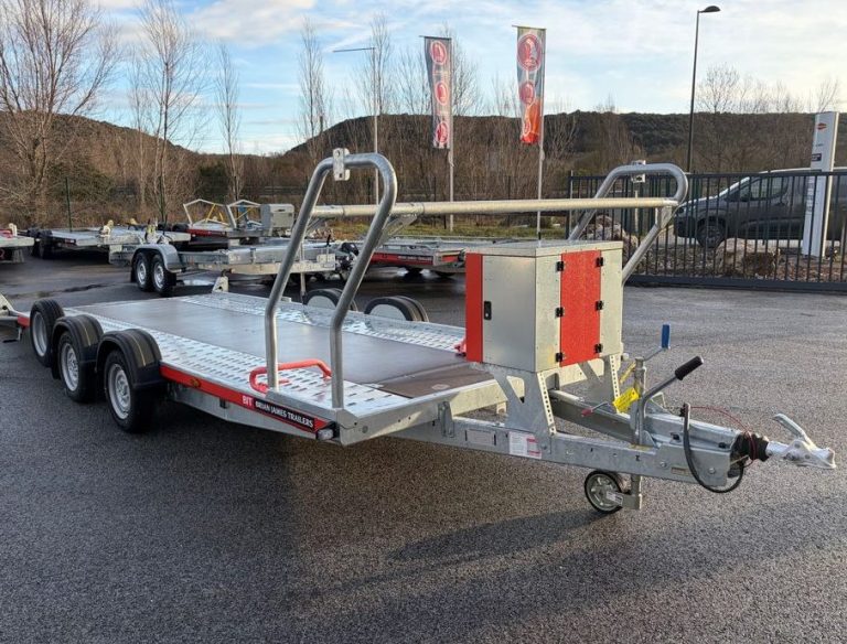 remorque porte ouvert voiture brian james trailers A Transporter
