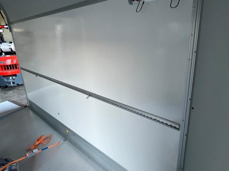 Remorque fourgon Debon accessoires uzès alès bagnol lussan