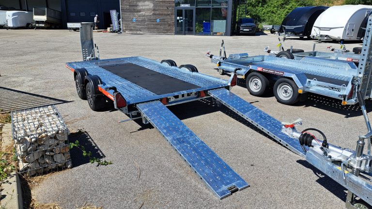 Remorque porte voiture a transporter brian james trailers 2700 kg 4m x 1,9m lussan alès bagnols avignon montpellier