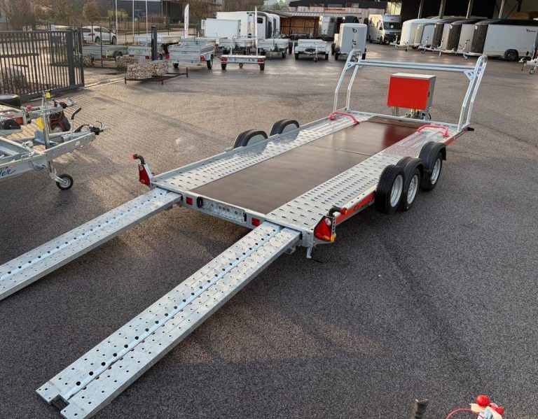 remorque porte ouvert voiture brian james trailers A Transporter