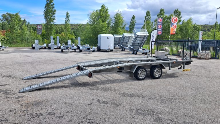 Remorque porte voiture d'occasion Niewiadow Jupiter 4,5m x 2m 2700 kg lussan montpellier uzès montpellier avignon montélimar